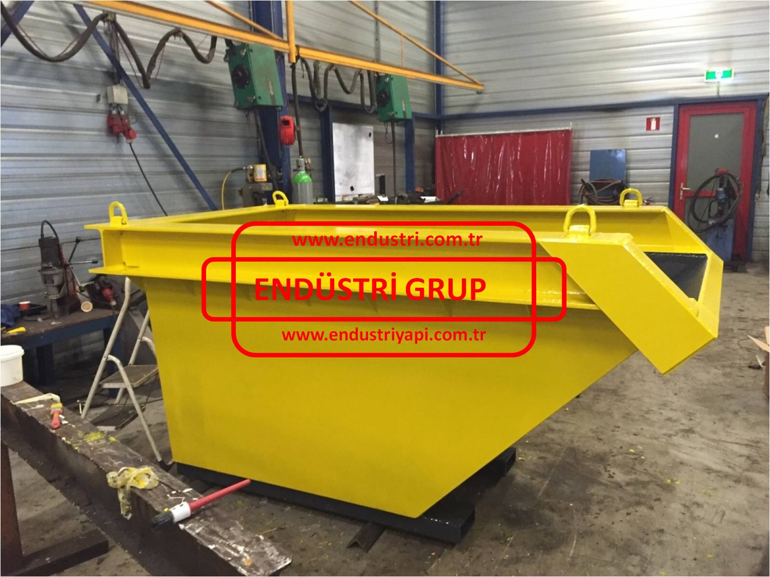kule-vinc-forklift-devirmeli-insaat-hafriyat-moloz-micir-kum-beton-atik-cop-malzeme-tasima-dokme-kovasi-konteyneri-teknesi (1) kule-vinc-forklift-devirmeli-insaat-hafriyat-moloz-micir-kum-beton-atik-cop-malzeme-tasima-dokme-kovasi-konteyneri-teknesi